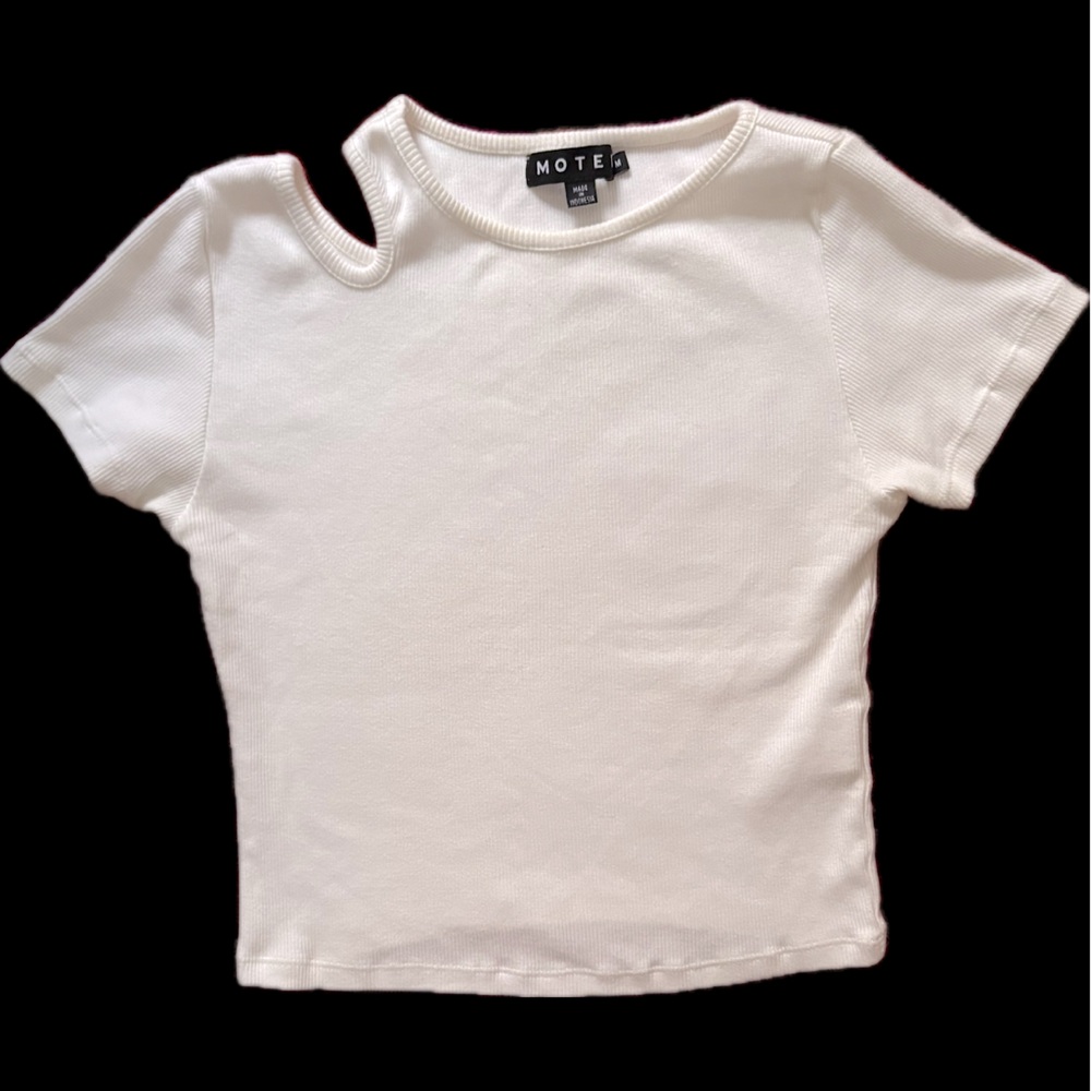 Yuji Cut-Out Ribbed Tee. - Picture 2 of 3